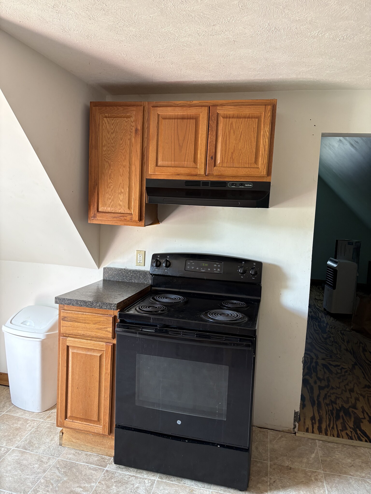 Kitchen - 414 Highgate Rd