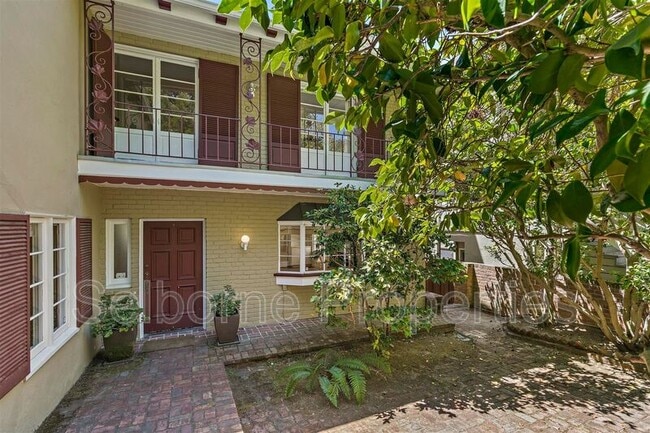 Building Photo - 25 Selborne Dr