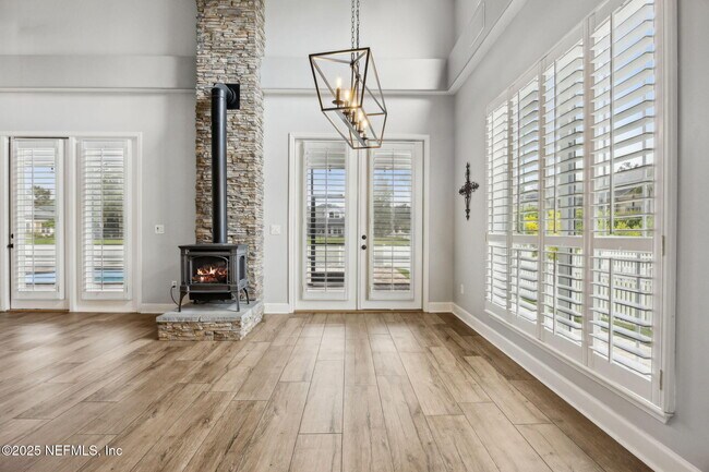 Building Photo - 1842 Paradise Moorings Blvd