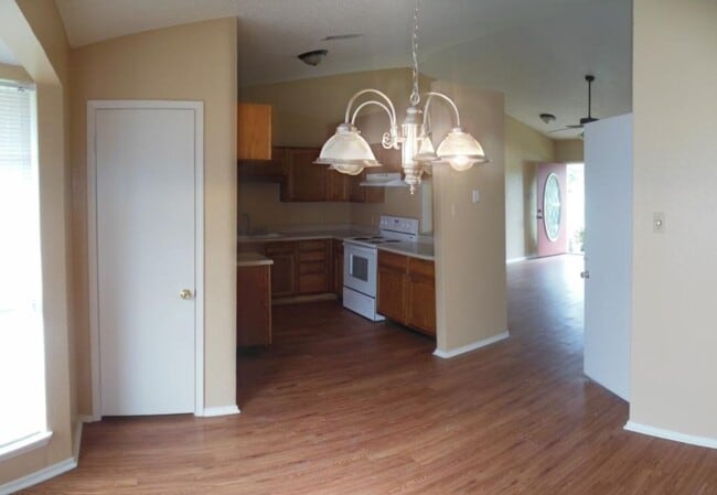 Building Photo - 3-Bedroom House for Rent in Killeen