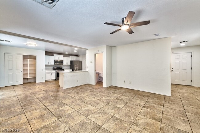 Building Photo - 8940 W Marmo Ave