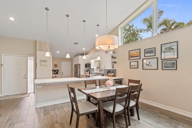 Building Photo - 1401 Mahogany Pl