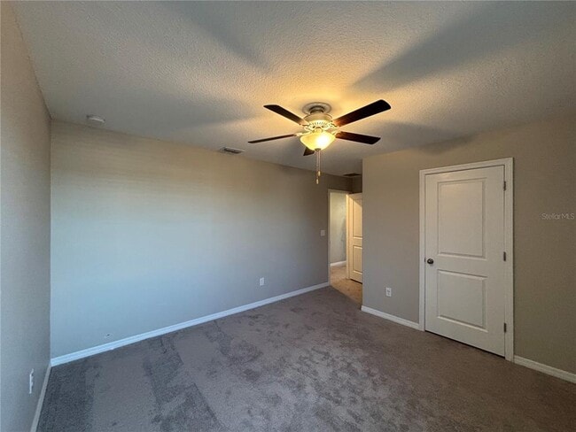 Building Photo - 572 Argyll Dr