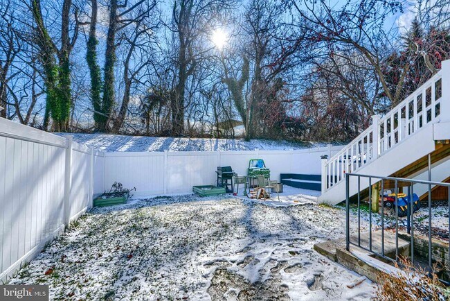 Building Photo - 215 Gracecroft Ct