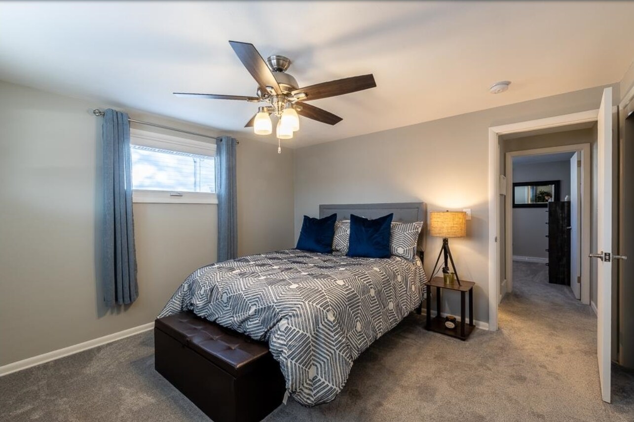 Building Photo - 233 Matthew St