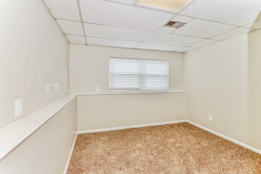 Building Photo - 9713 Ranger Rd