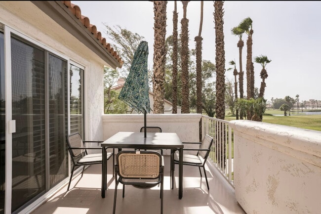 Outdoor Dining Balcony - 108 Desert Falls Dr E