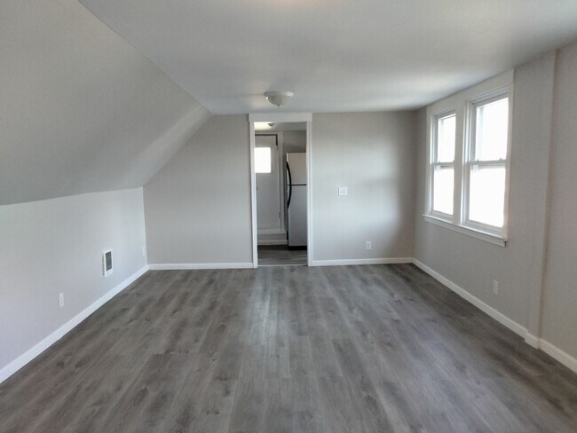 Building Photo - 1337 Washington St