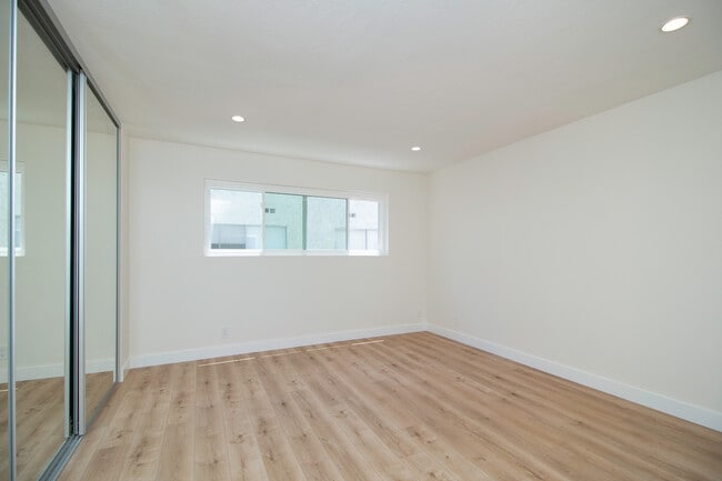 Building Photo - 3637 Glendon Ave