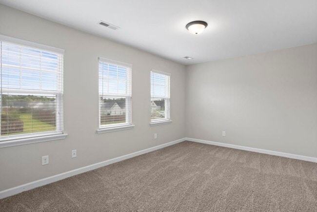 Building Photo - 202 Breakwater Dr