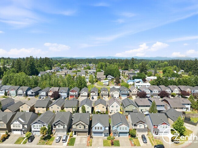 Building Photo - 4608 NE 91st Way