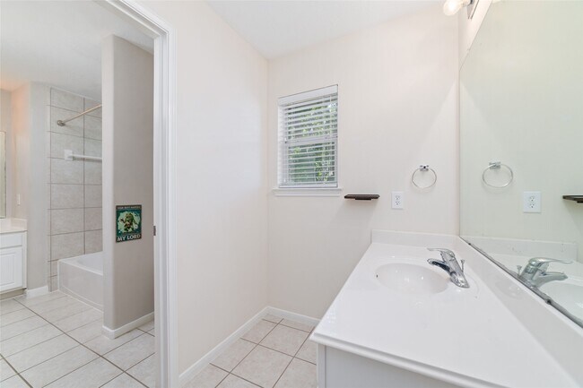 Building Photo - 14011 Mohave Way Dr