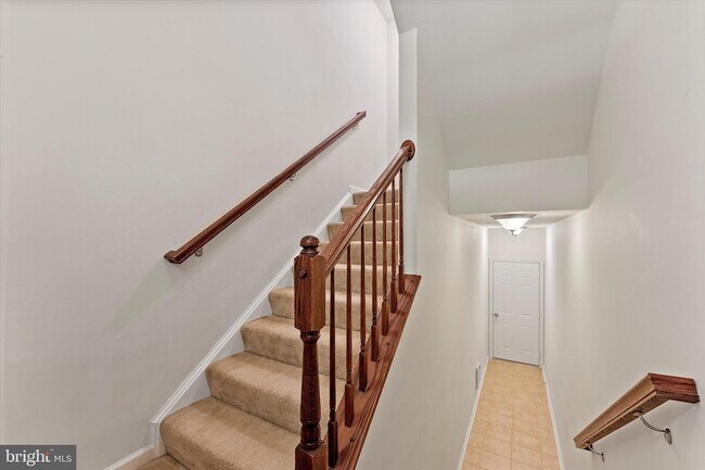 Building Photo - 43518 Stonecliff Terrace