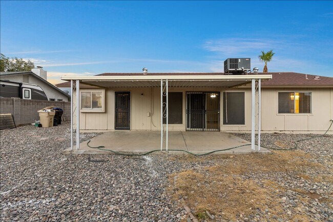 Building Photo - Spectacular Updates, 3 Bedroom 2 Bath