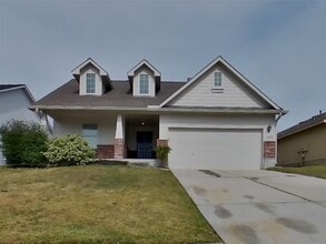 Building Photo - 2002 Briar Grove Dr