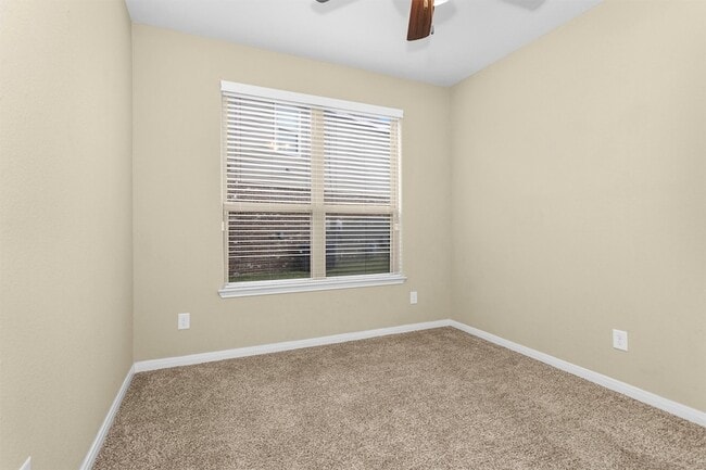 Building Photo - 13405 Clayton Lake Ln