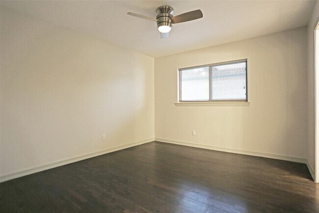 Building Photo - 4737 Aftonshire Dr