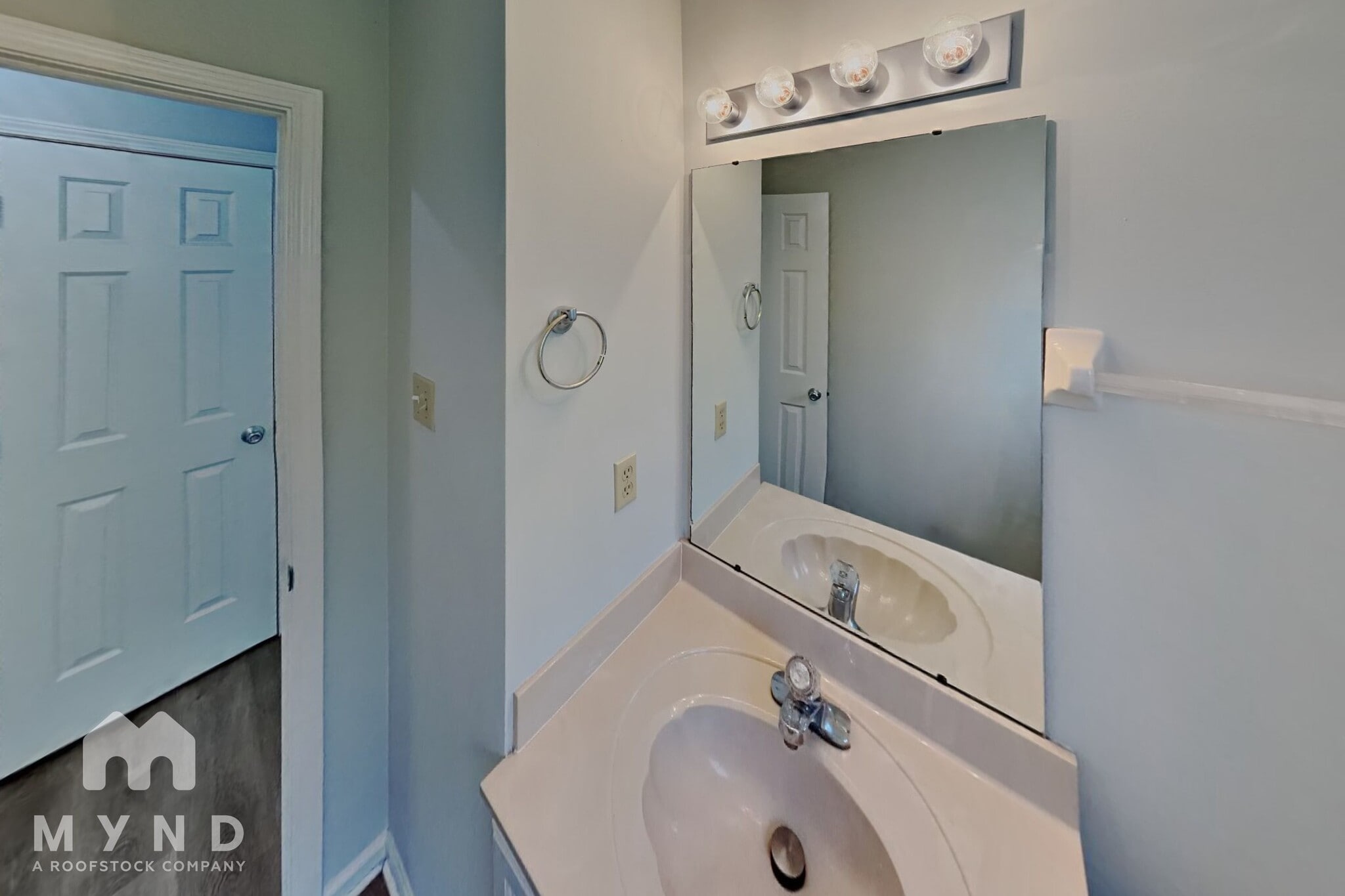 Building Photo - 275 Oakland Hills Dr