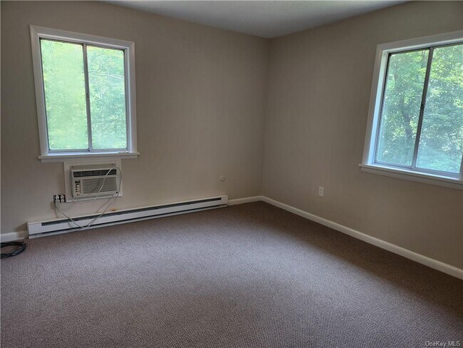 Building Photo - 2 Elmhurst Ave