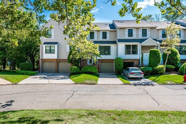 Primary Photo - 3902 Springbrook Dr