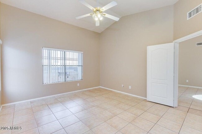 Building Photo - 9346 E Plana Ave