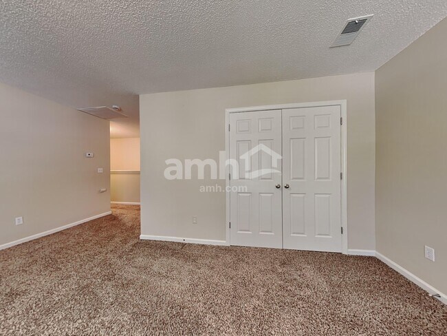 Building Photo - 1067 Briar Rose Ln