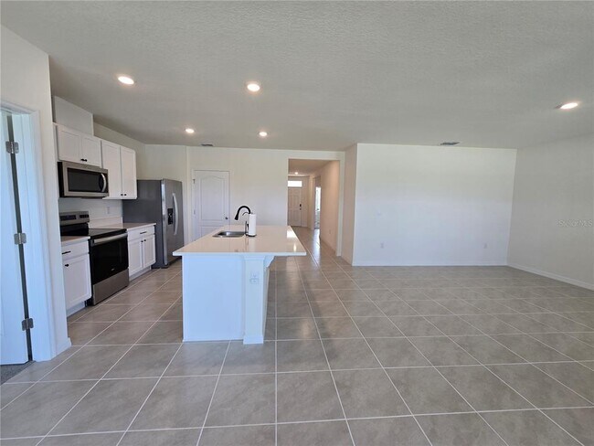 Building Photo - 5002 Foxglove Cir