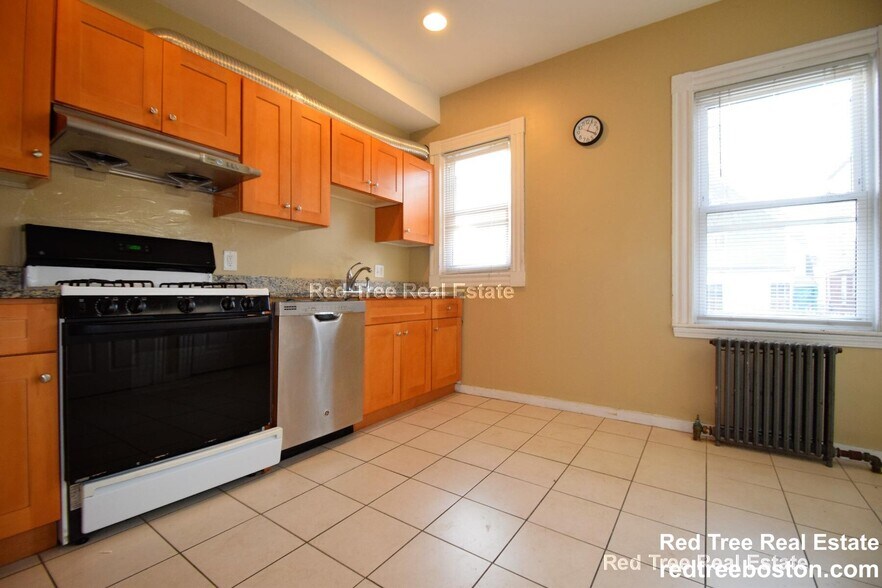 Building Photo - 6 Haskell St