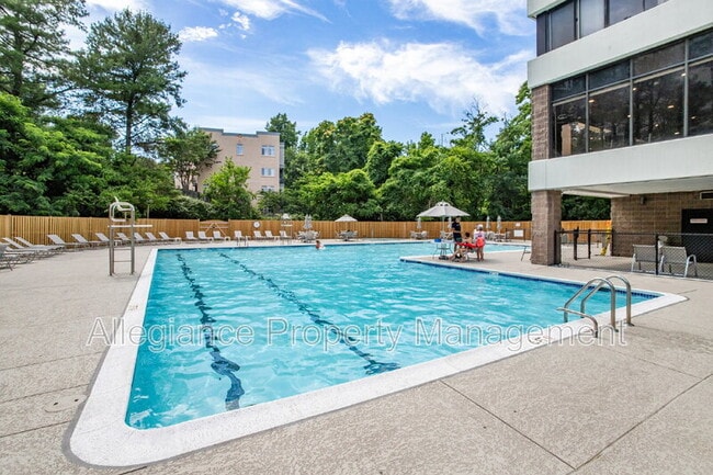 Building Photo - 6301 Stevenson Ave