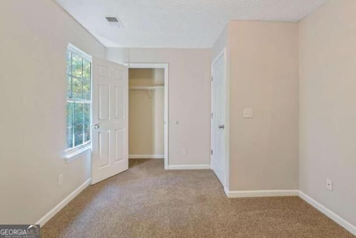 Building Photo - 9122 S Sterling Lakes Dr