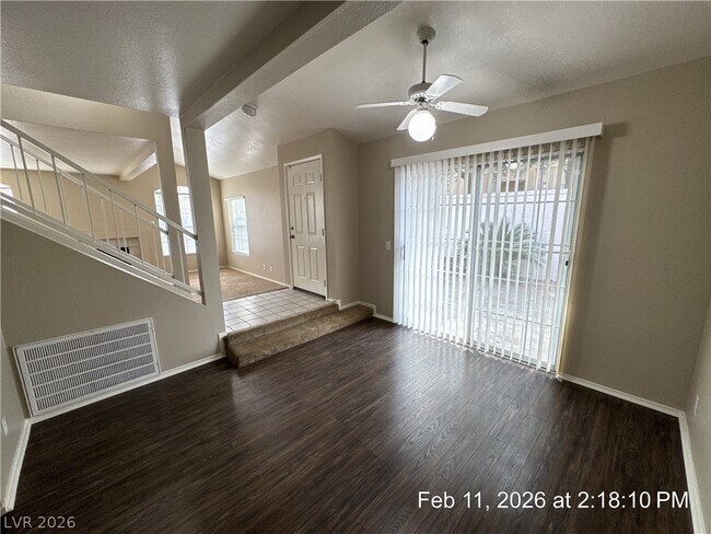 Building Photo - 2822 Dawn Crossing Dr