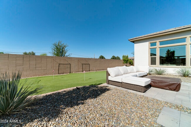 Building Photo - 5760 S Huachuca Way
