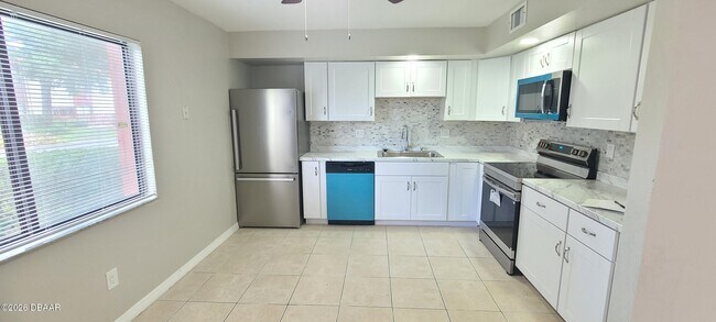 Building Photo - 2118 Oak Meadow Cir