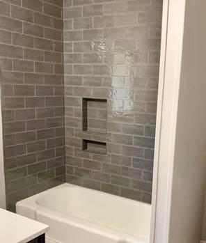 Building Photo - 5320 Balcones Dr