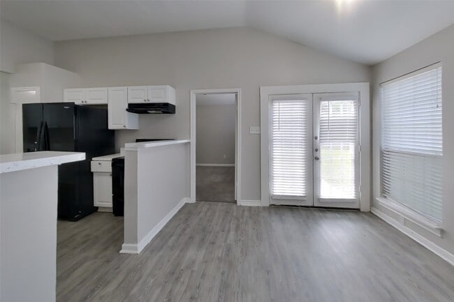 Building Photo - 18311 Autumn Trails Ln