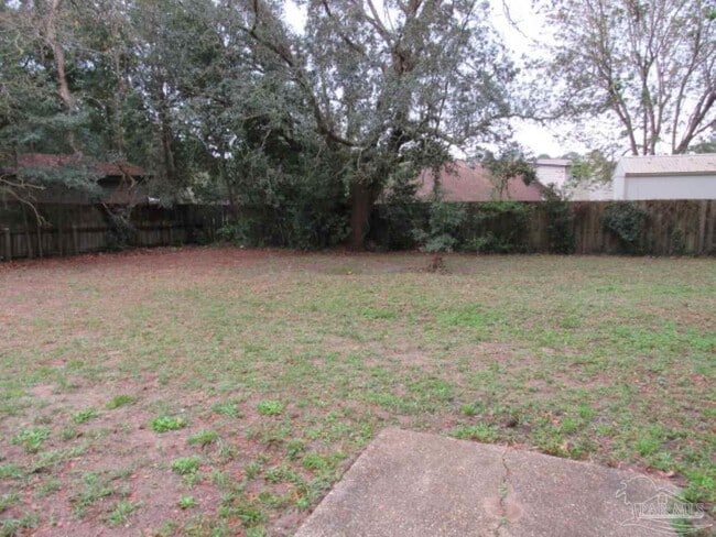 Building Photo - 4965 Catalina Cir