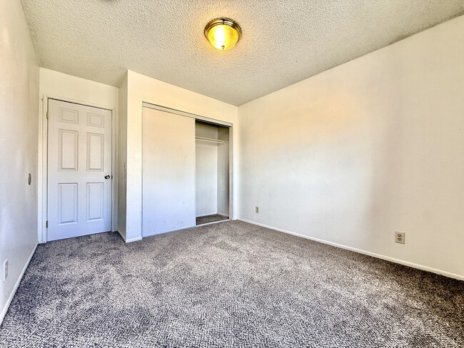 Building Photo - 43241 32nd St W