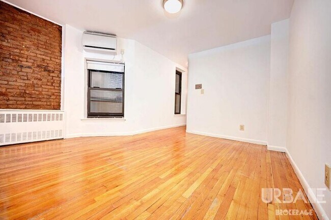 Building Photo - 1 bedroom in NEW YORK NY 10014