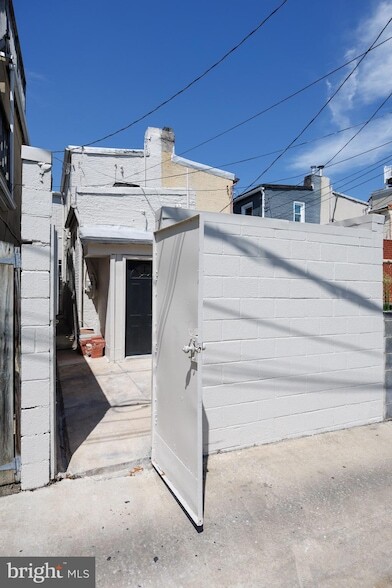 Building Photo - 3031 Elliott St