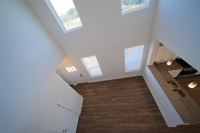 Building Photo - 162 Elisha Dr