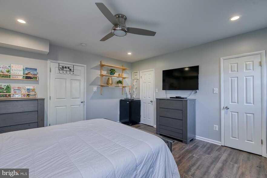 Building Photo - 1206 Riggs Ct