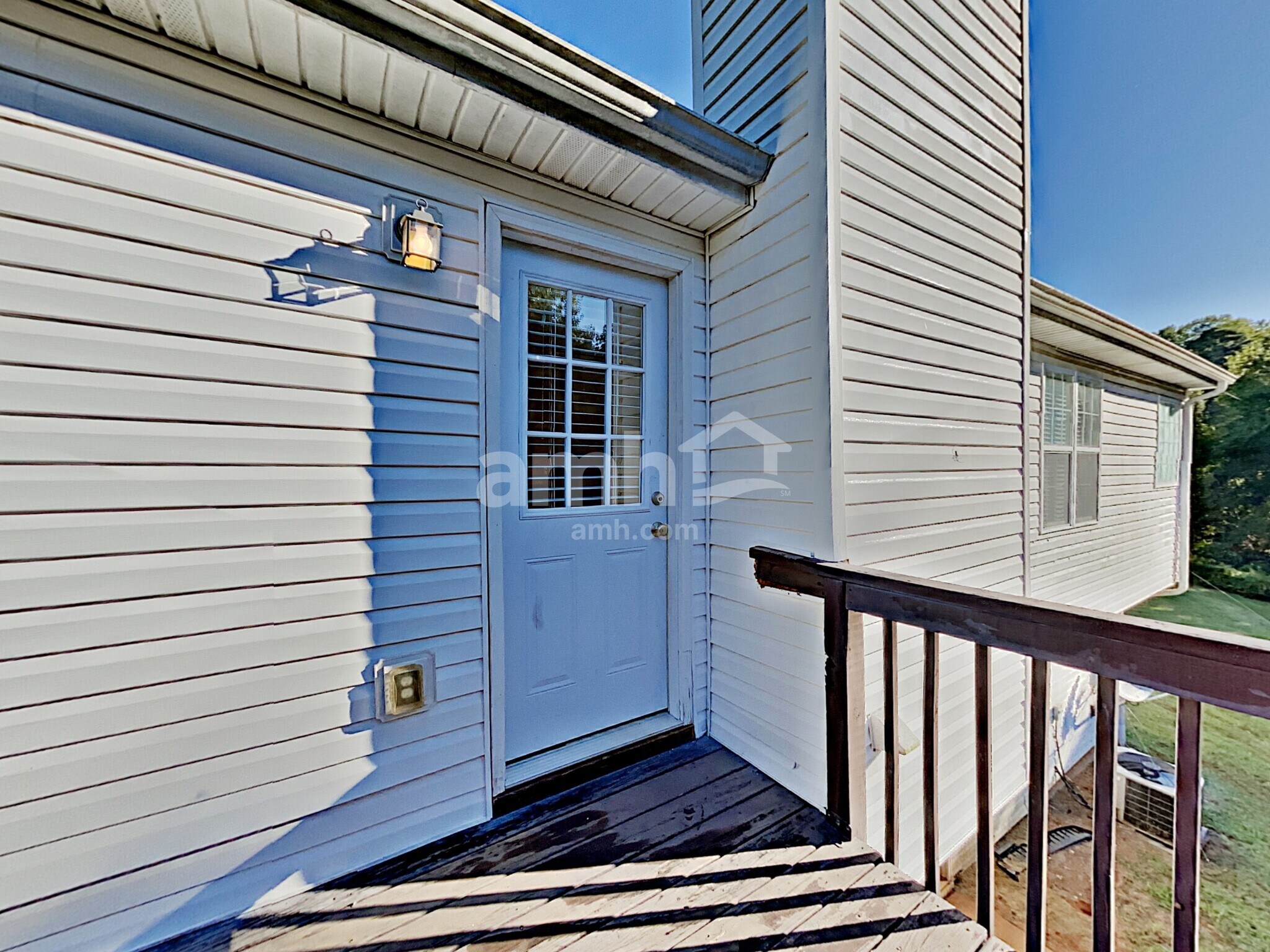 Building Photo - 5088 Memory Ln