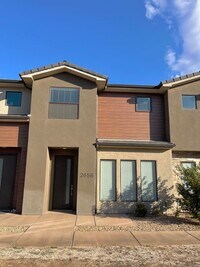 Building Photo - Townhome in Woodland Estates - Pool Access