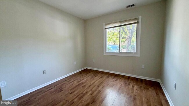 Building Photo - 9506 Miranda Ct