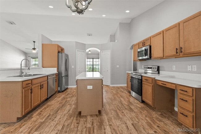 Building Photo - 17 Eugenia Ct N