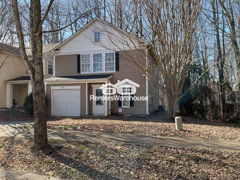Building Photo - 3107 Meadow Knoll Dr