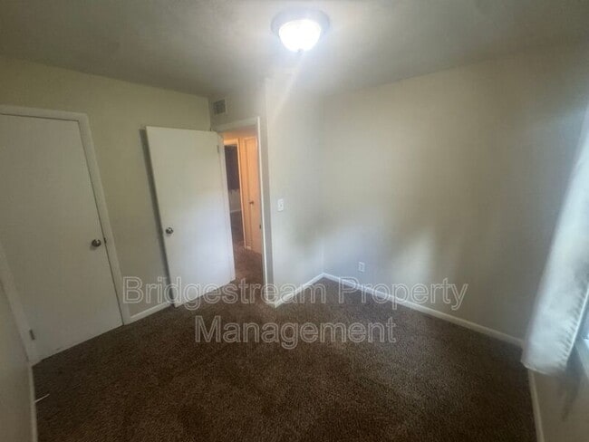 Building Photo - 1587 Garwood Dr