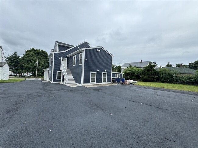 Building Photo - 298 Washington St