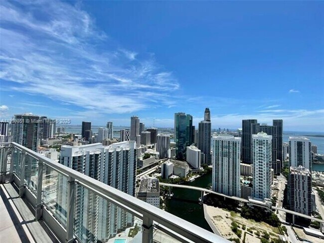 Building Photo - 92 SW 3rd St