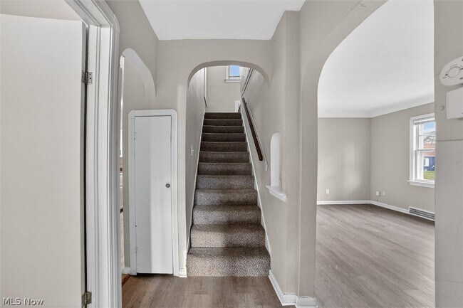 Building Photo - 17208 Lipton Ave